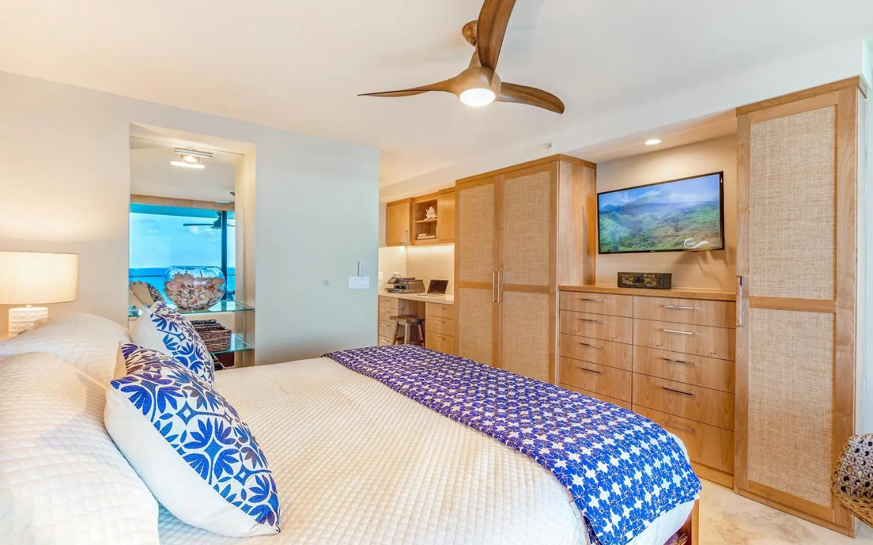 2 Bedrooms 2 Bath! Massive Ocean View Kaanapali 0*,  United States